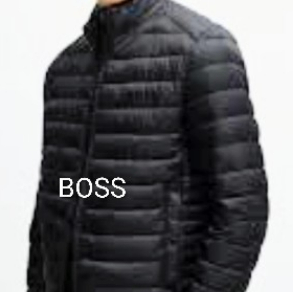 Hugo Boss Men's Black Quilted With Water Repellent Size 40R Coat Like New